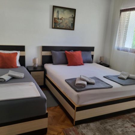 Guesthouse Maslina Будва Екстериор снимка